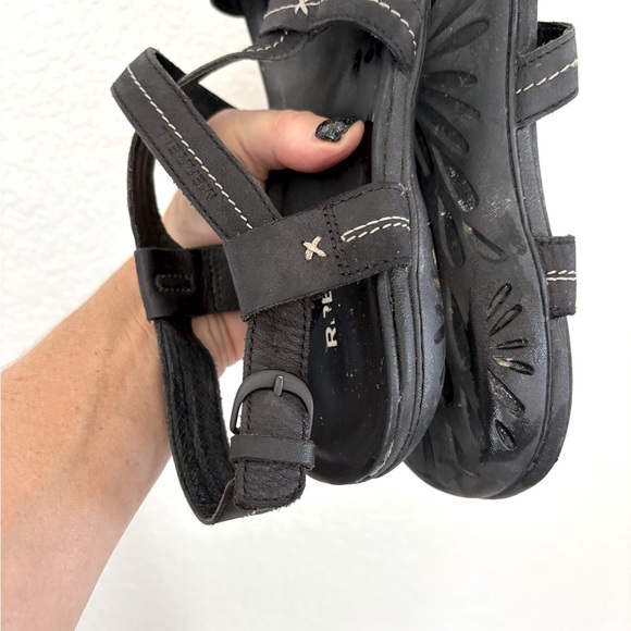 Merrell Leather Sandals in Black Sz 9 - Picture 6 of 9